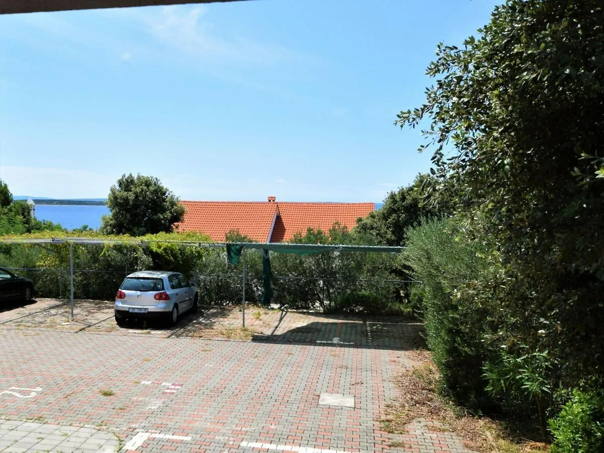 Spacious Apartment In Mandre With Terrace 0*,